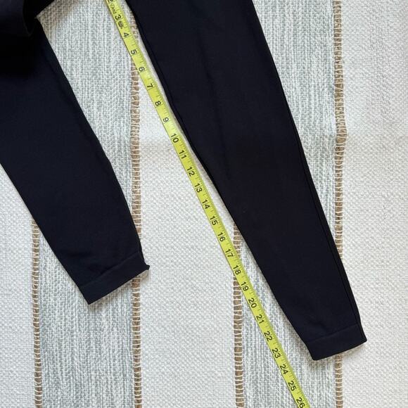 Spanx EcoCare Look at Me Now Very Black High Waisted Cropped Leggings Large - Picture 5 of 9
